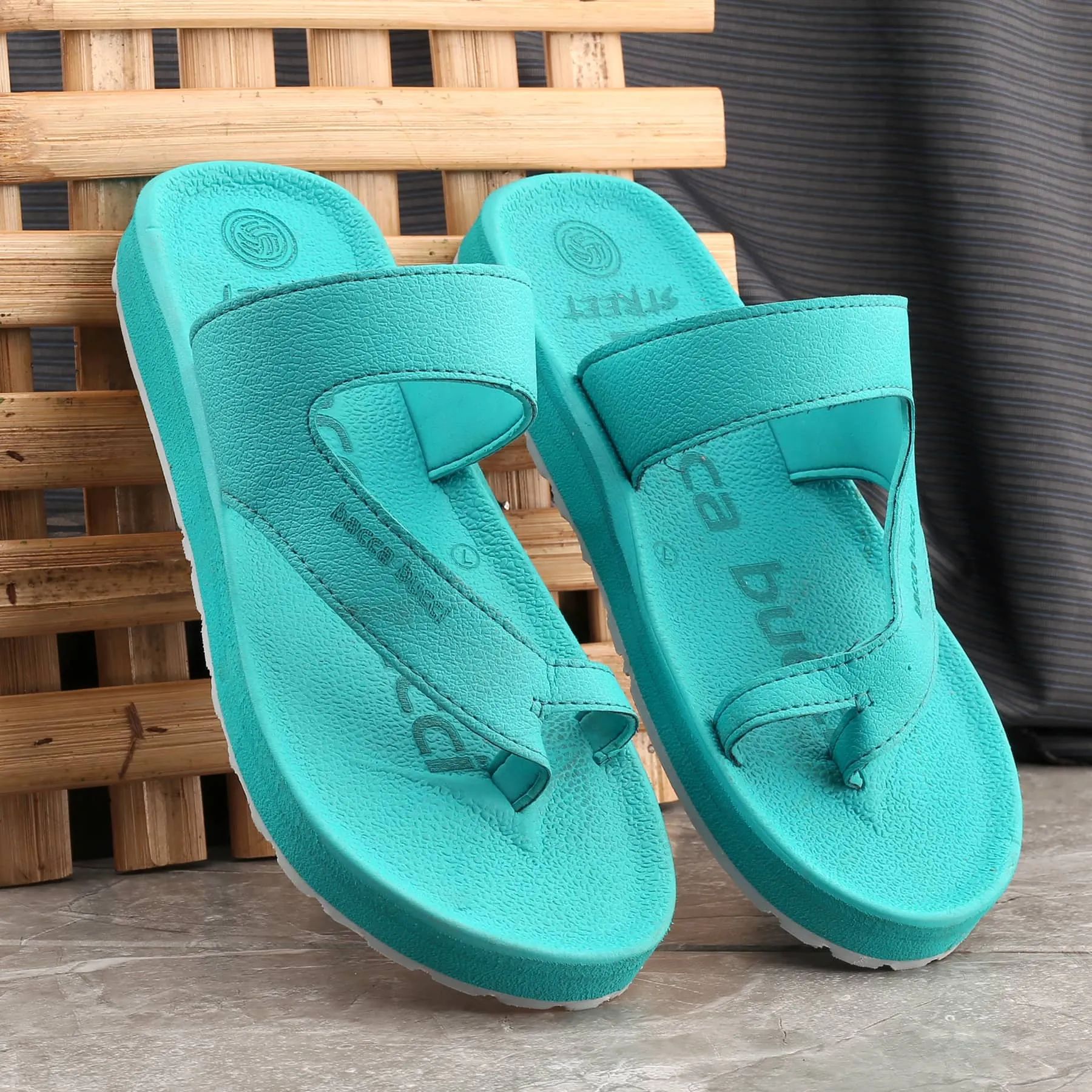 Bacca Bucci BEACH-CLUB Cloud Flip-Flop | Non-Slip With Rubber Outsole