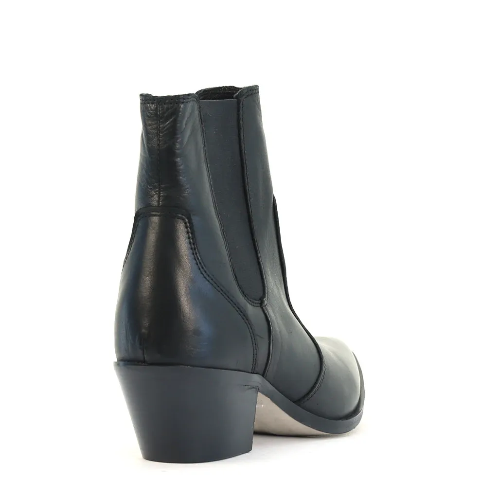 Giro Leather Chelsea Boots